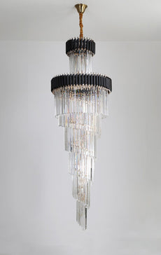 Lámpara de vestíbulo de doble volumen en negro y cristal